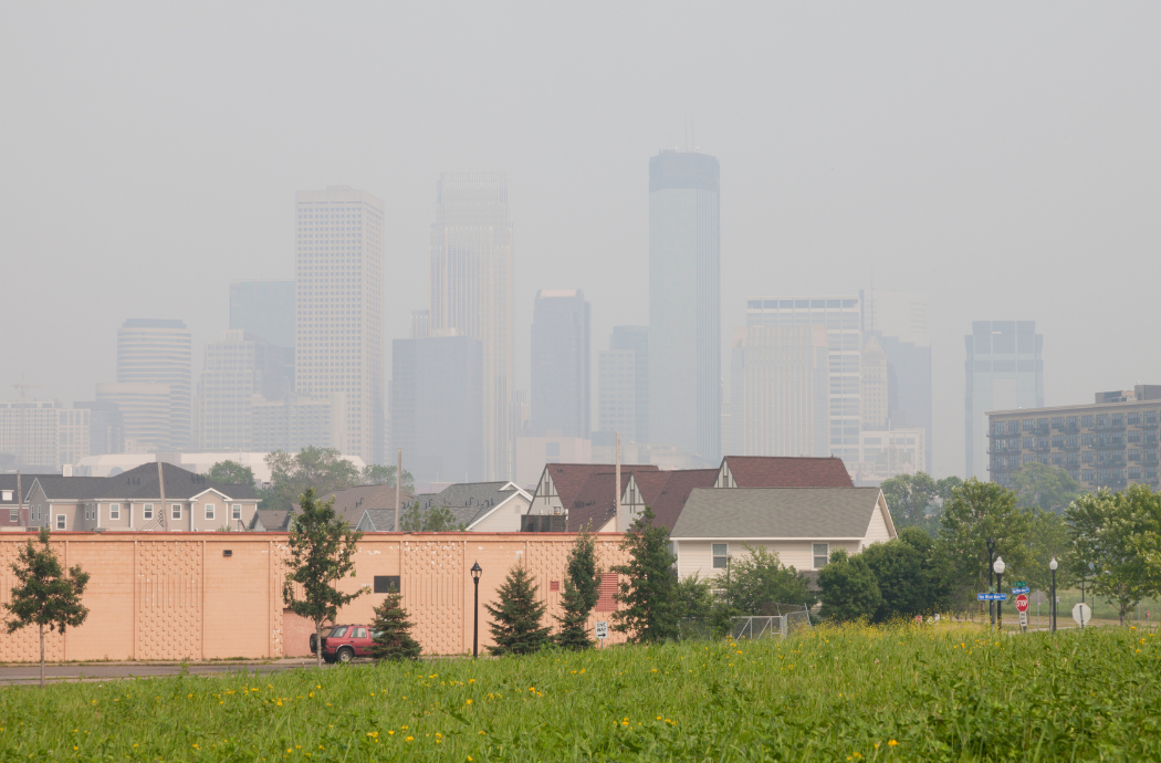 Minneapolis skyline engulfed in smoke from Canadian wildfires, 2015